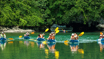 Tips to discover the hidden beauty of Bai Tu Long Bay Vietnam
