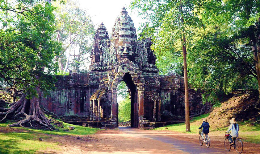 Angkor Thom Victory gate