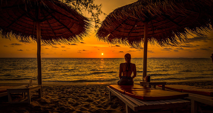 Admire the beauty of Sihanoukville at dawn