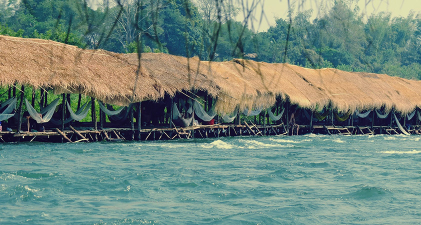 Kampi Resort
is the great natural resort where is home to Dolphins