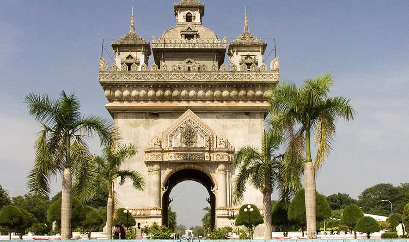 Patuxai (Anousavary) - Victory Monument