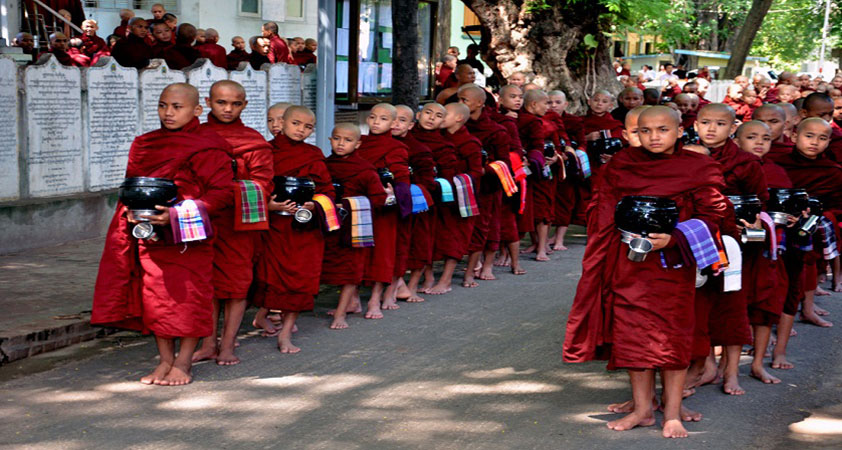 Maha Gandhayon Kyaung Monastery