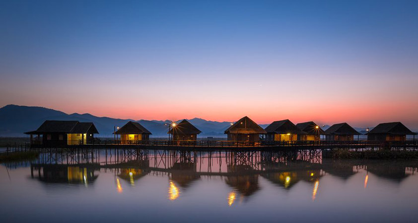 Inle lake at dawn