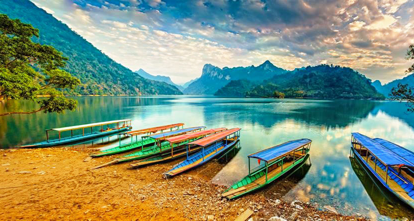 Vietnam Ba Be National Park seems separated from the outside