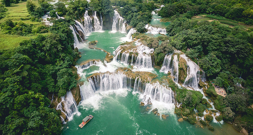 The majestic waterfall is full of water around the year