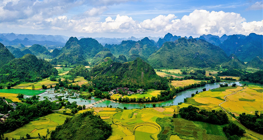 The overall image of the land from above