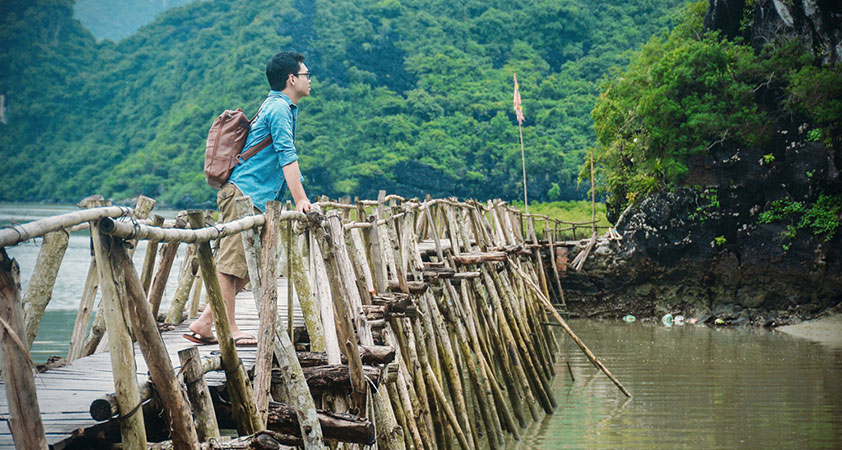 The simple bridge becomes a nice corner for every check-in photo