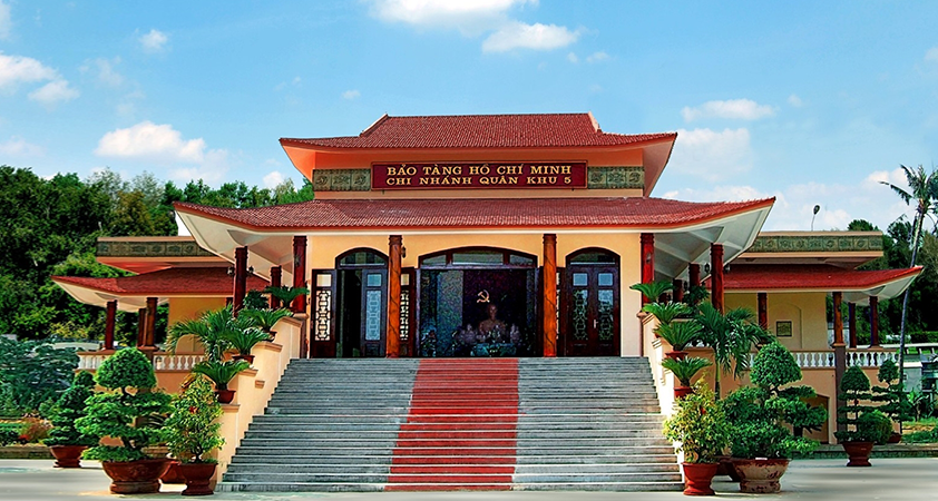The place shows the Vietnamese sense of patriotism