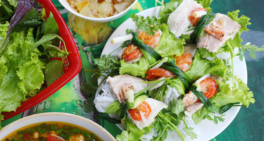 Three friends - A perfect combination of meat, shrimp and vegetables