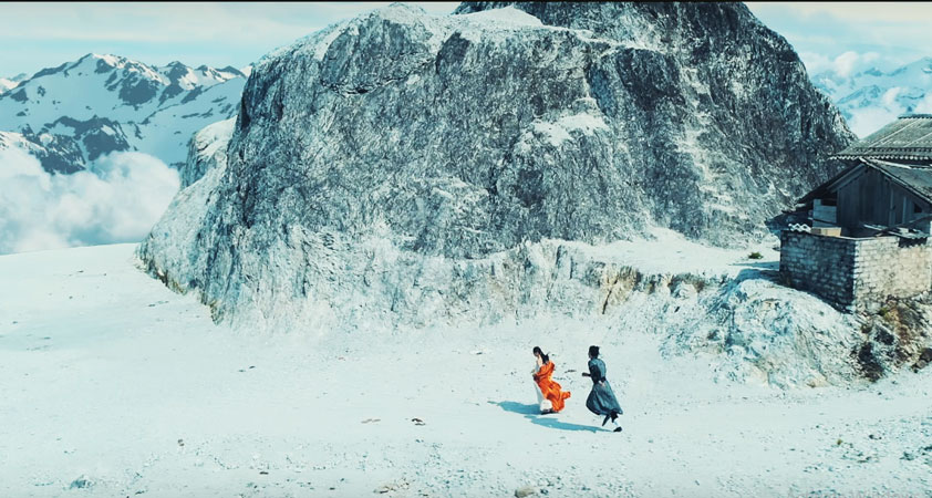 Enjoy the feeling of four-season climates in one day there