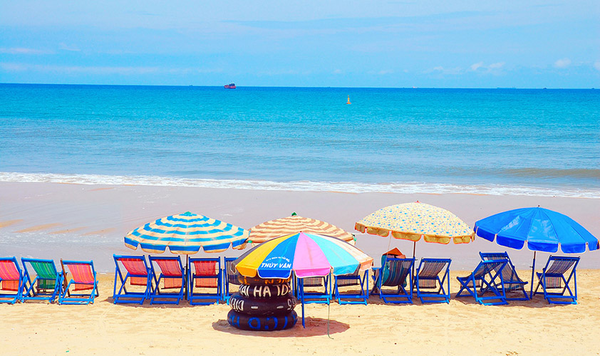 Today, Vung Tau has many large and modern hotels on its 3 main beaches