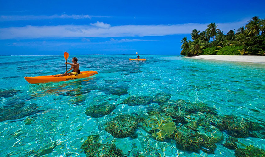 Lang Co Beach is 10 km long with white sand and clean and shallow water