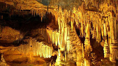 Discover the wild beauty of Ngu Dong Ban On hidden on Moc Chau plateau