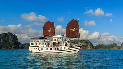 Renea Junk on Halong Bay | 3 days 2 nights