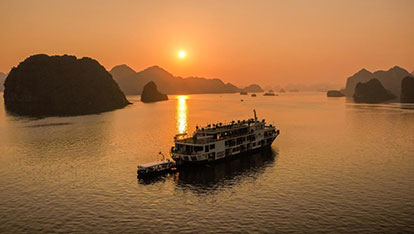 Hai Phong Mon Cheri Junk | 3 days 2 nights