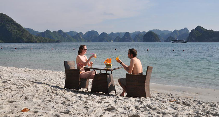 Enjoy yourselves on the beach