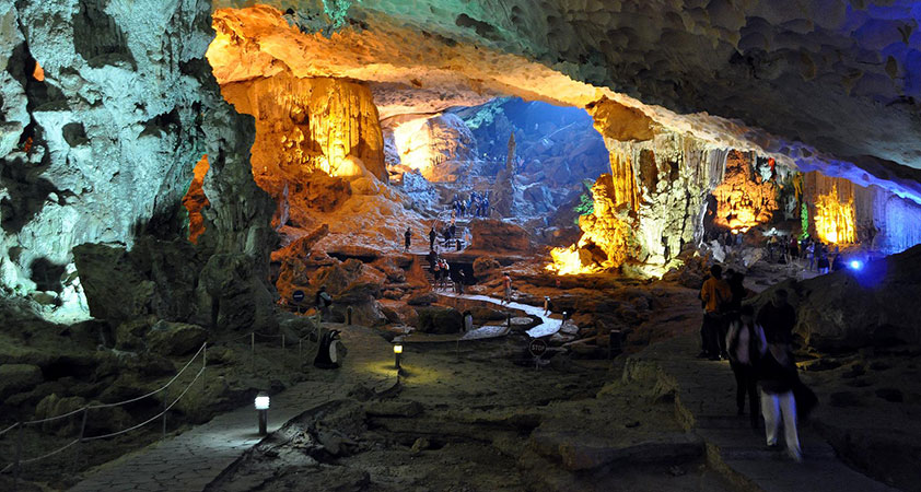 Sung Sot Cave