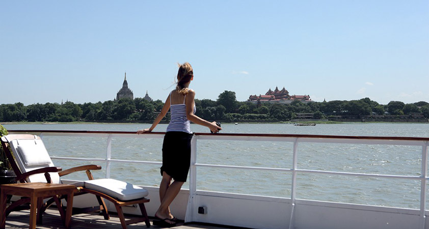 Spend the afternoon on board and enjoy afternoon tea 