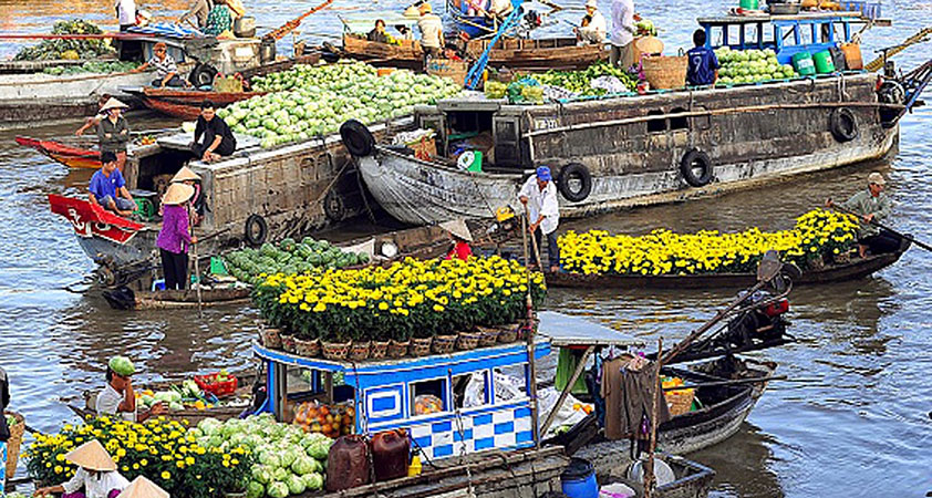 Cai Rang floating market
