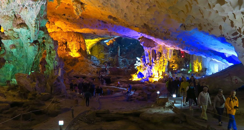 Sung Sot Cave