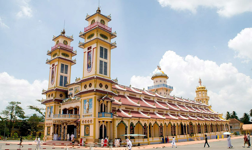 Cao Dai Temple