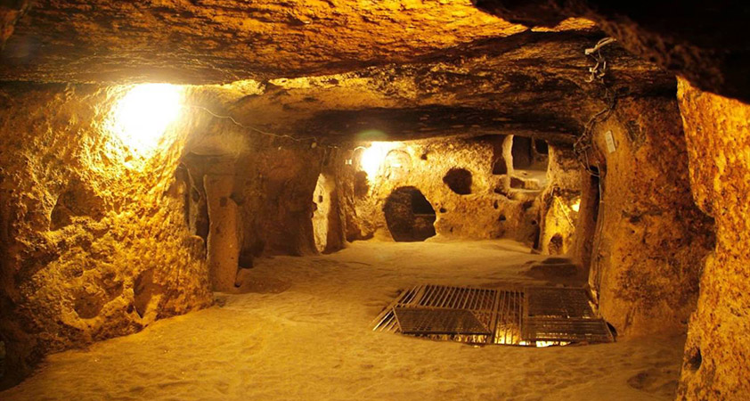Cu Chi Tunnels