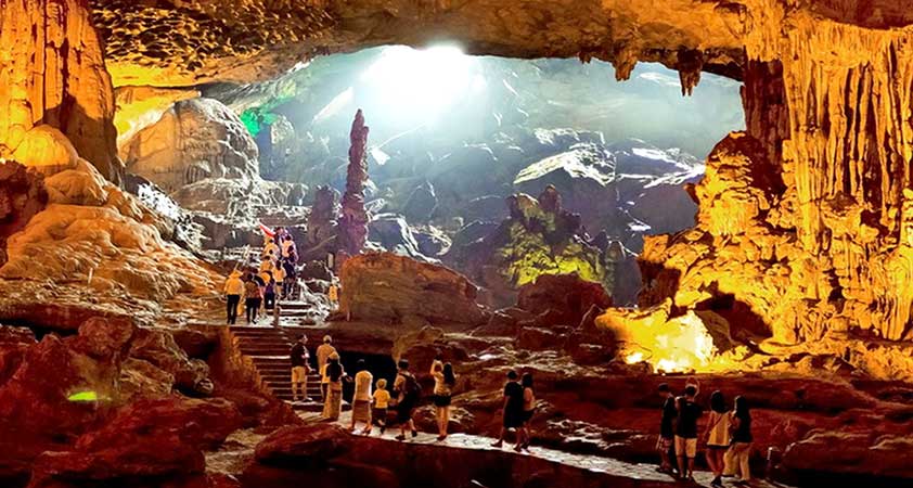 sung-sot-cave
