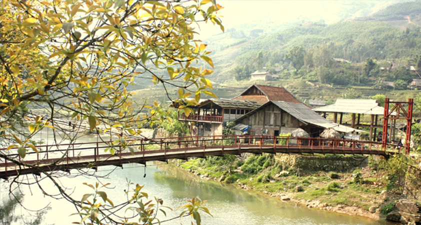 Ta Van ethnic village