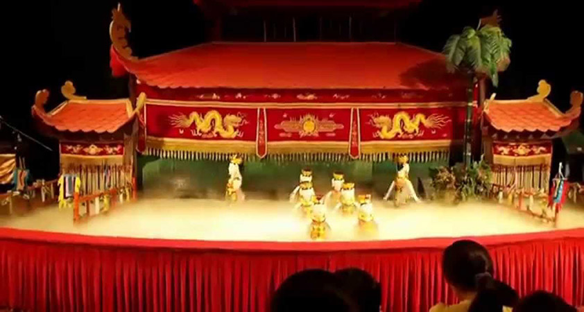 Water puppet show
