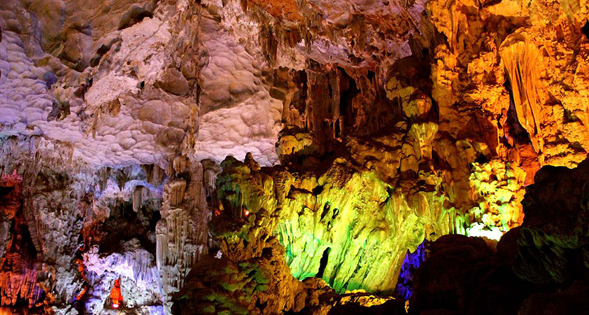 Thien Cung Cave