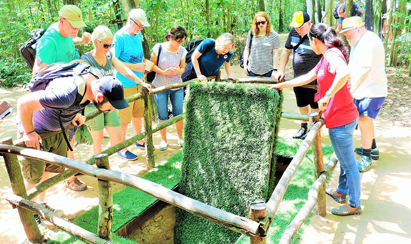 Cuchi Tunnels