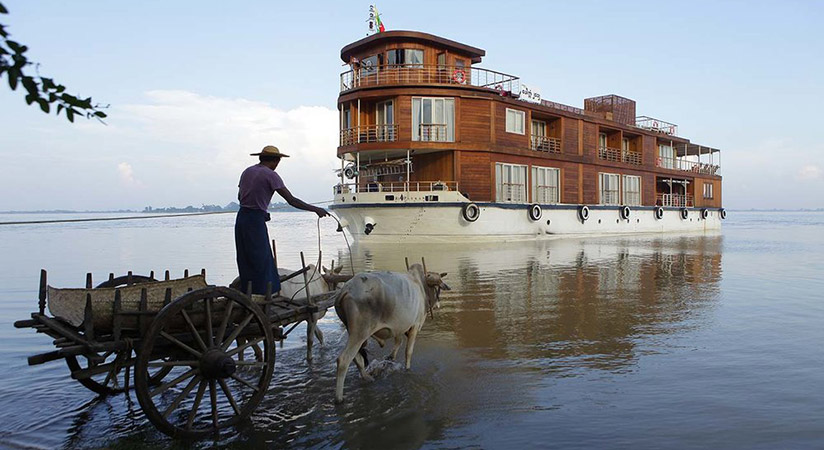 We set off the day with a cruise trip to Bagan along the Irrawaddy River