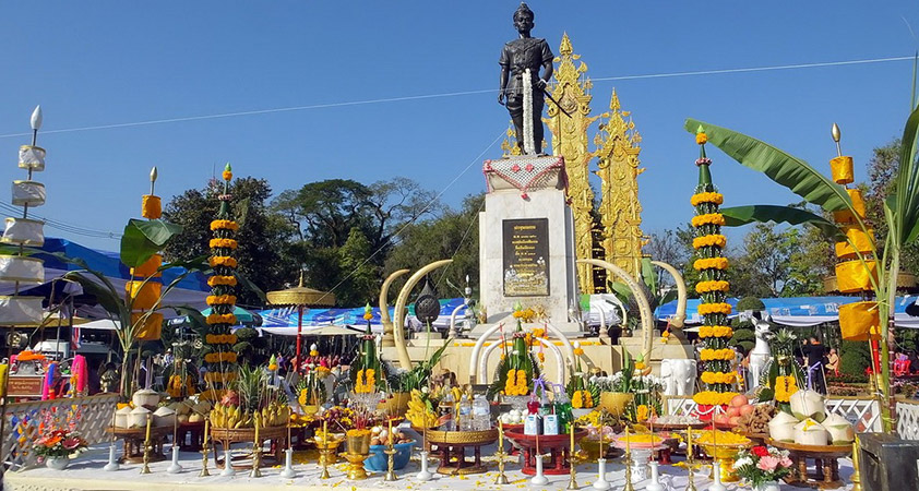 King Mengrai Monument