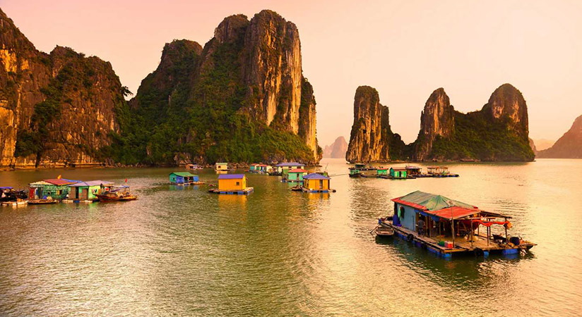 Explore Halong Bay on boat