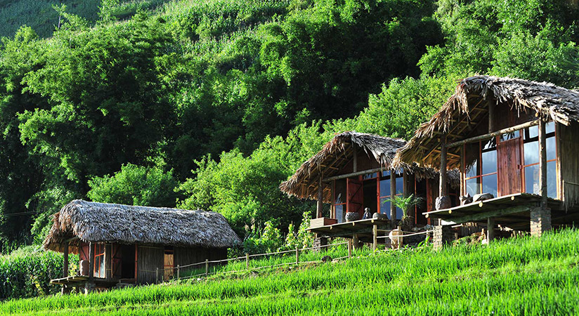 Visitors can spend your time visiting some villages in Sapa