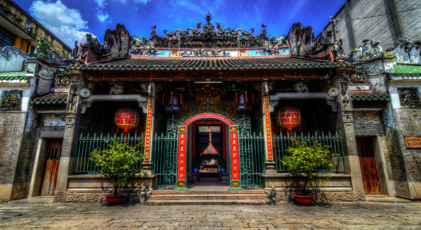 We keep exploring Thien Hau pagoda on Chinatown