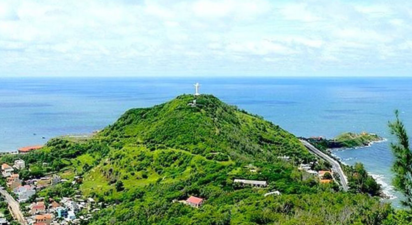 Upon arrival in Vung Tau, you can visit Capa Nhinh Phong