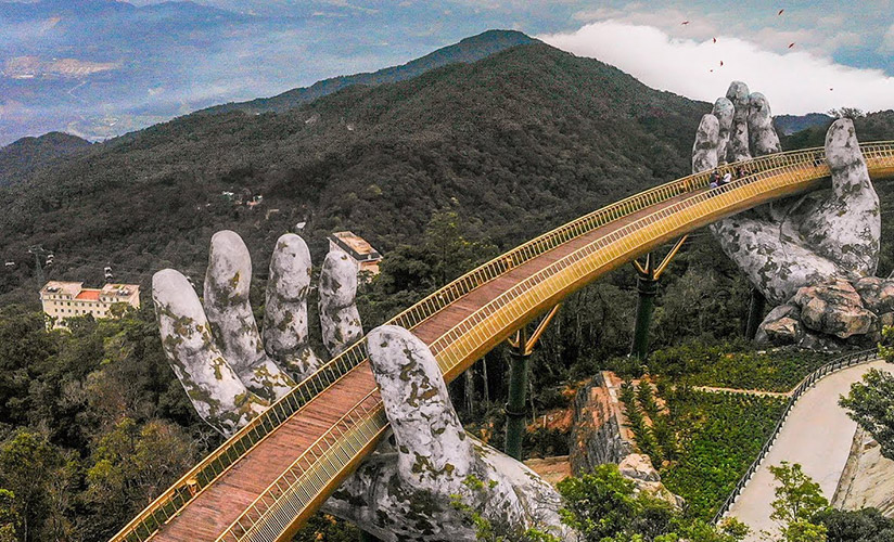 Coming here, you shouldn't miss the exploration of Golden Bridge
