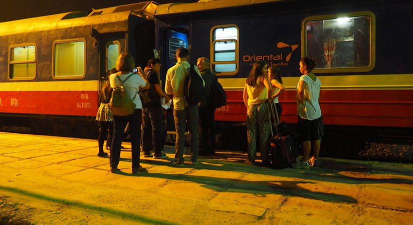 We will transfer you to Hanoi Railway to Lao Cai