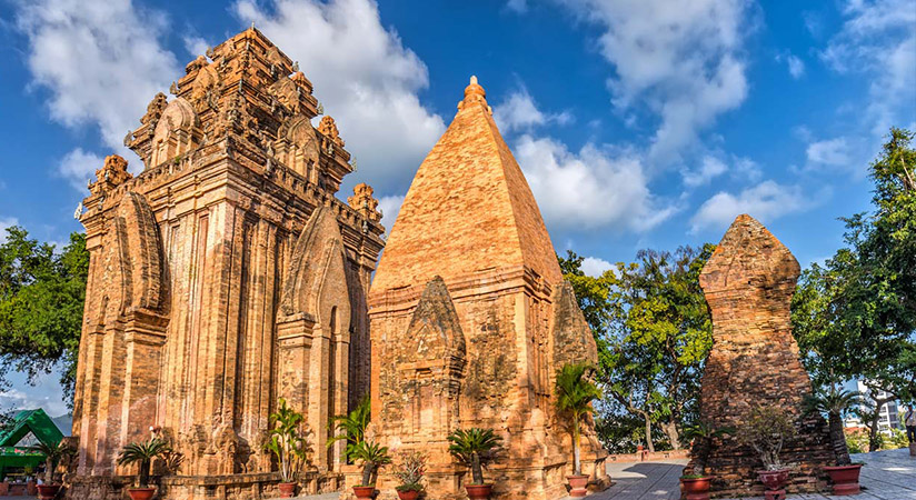 Exploration of Pongar Cham tower