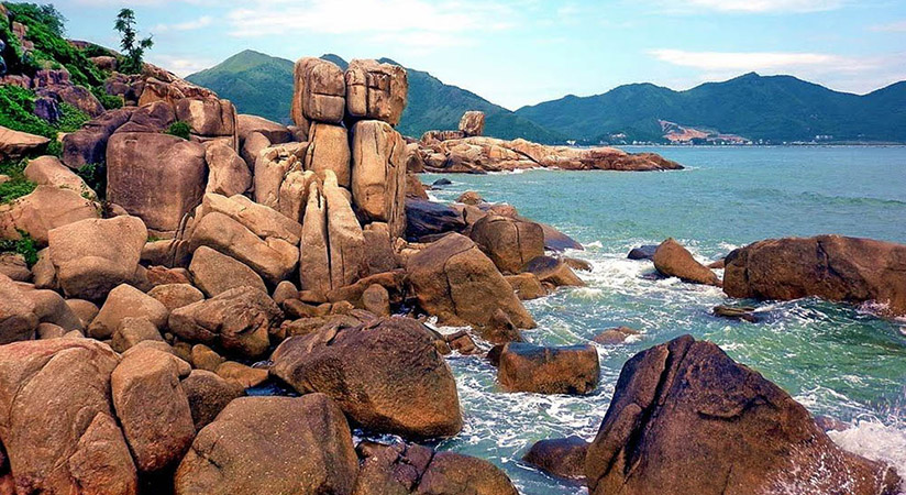 Exploration of Hon Chong rock 