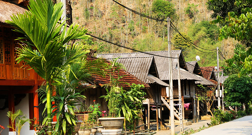 Pom Coong Village