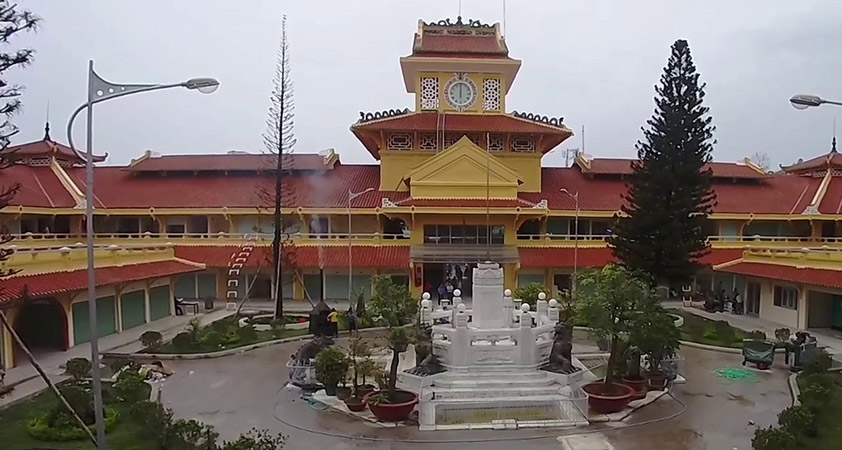 Binh Tay Market