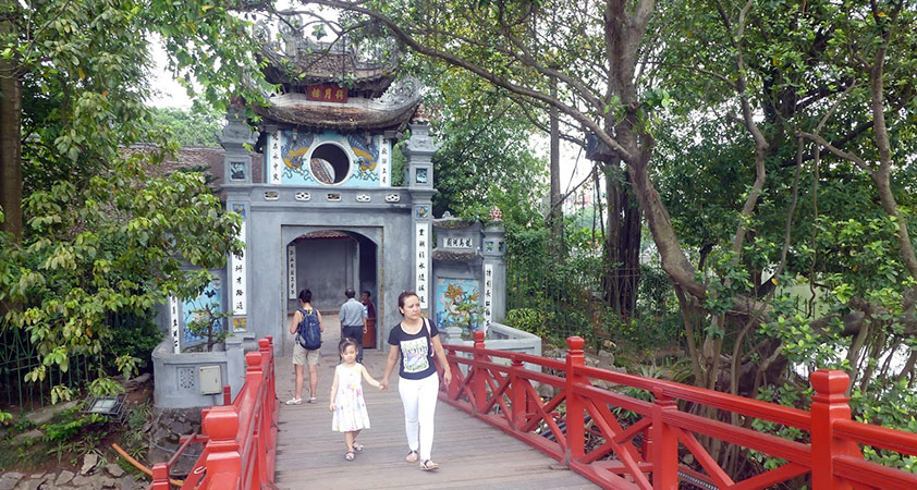 Ngoc Son Temple