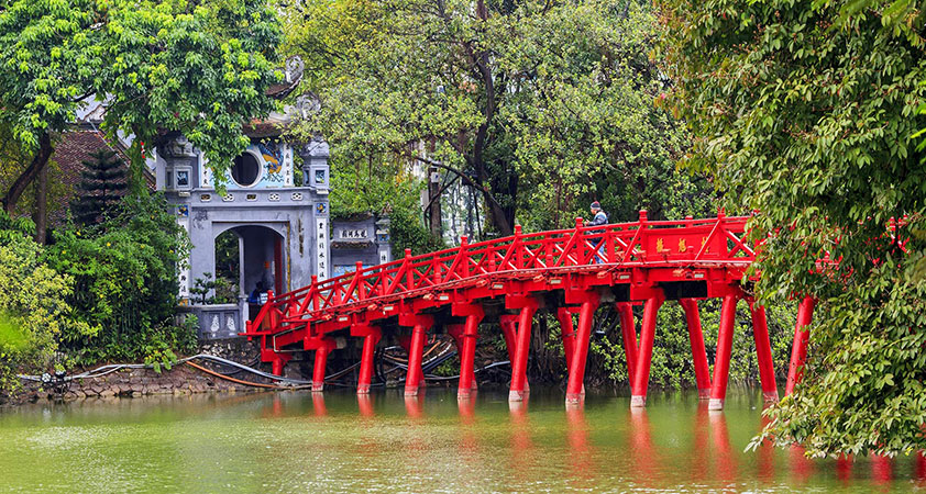 Hoan Kiem Lake & Ngoc Son Temple