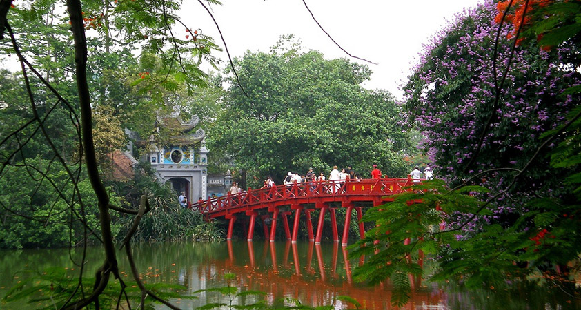 Ngoc Son Temple