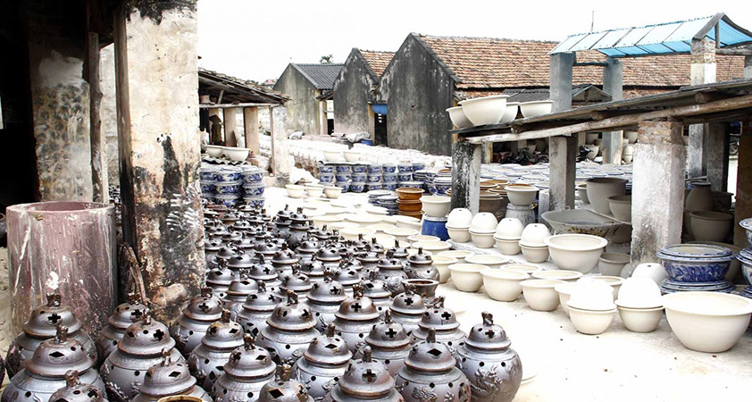 Bat Trang pottery village