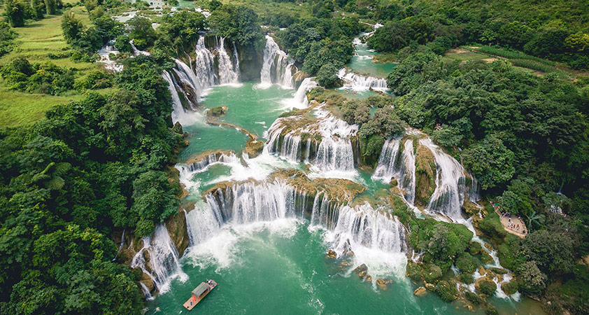 Ban Gioc waterfall