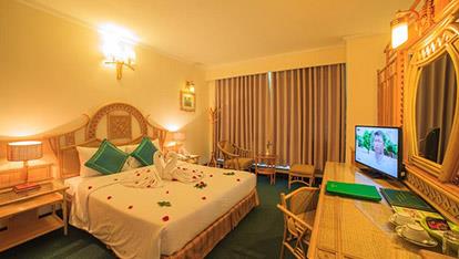Green Hotel Hue