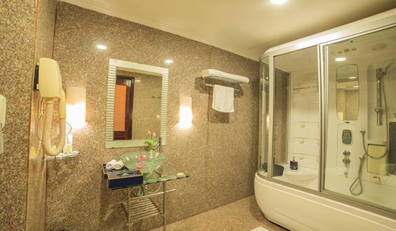 Green Hotel Hue